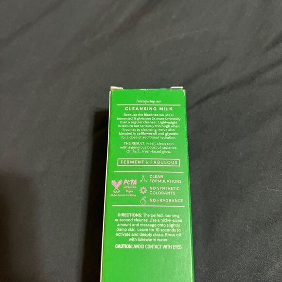 Fever Fermented Black Tea Cleansing Milk New - Picture 4 of 9